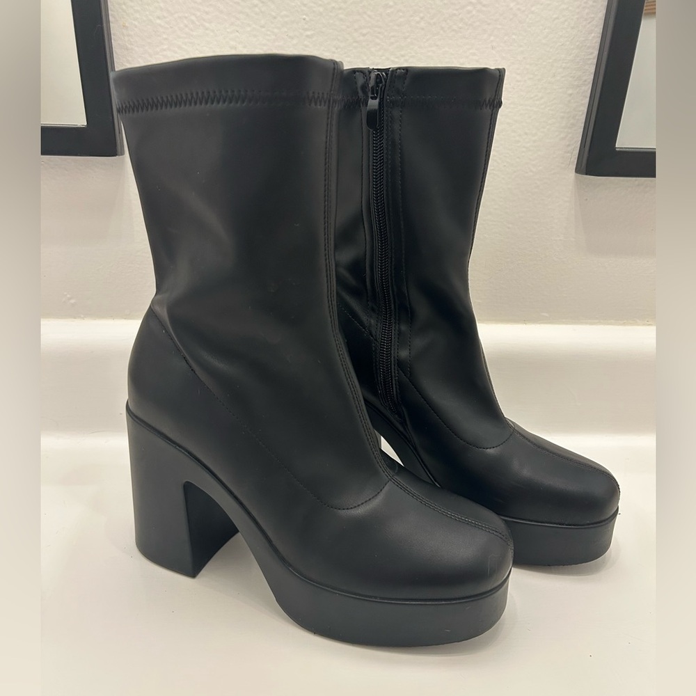 Dream Pairs Black Platform Ankle Boots